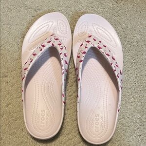 CROCS Women's Flamingo Flipflops Sz 9